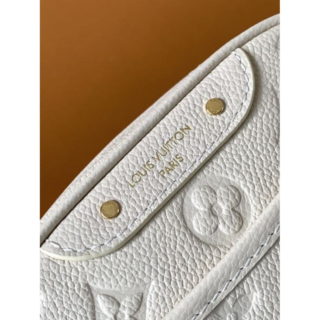 柔和 まろやか 上等 ルイヴィトン LOUIS VUITTON コピー ショルダーバッグ 気品ある