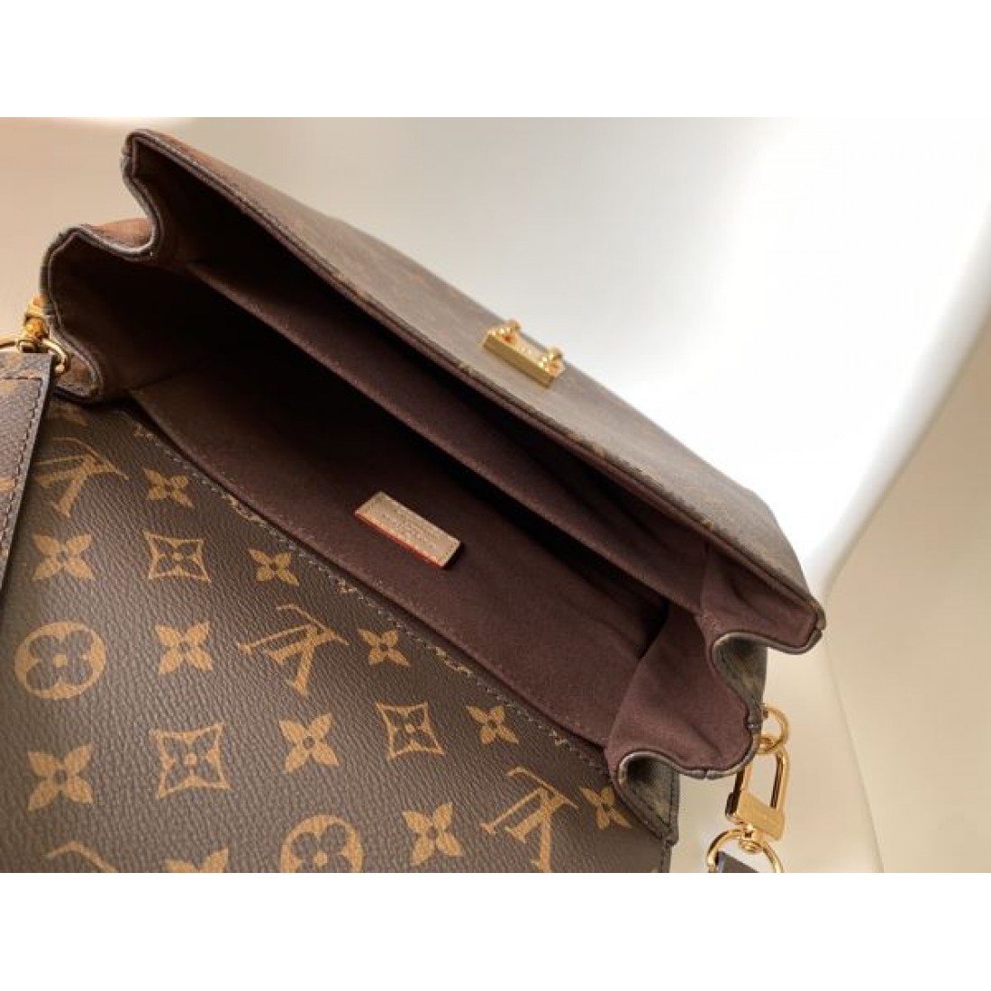 上品 静かな 高貴 ルイヴィトン LOUIS VUITTON コピー ショルダーバッグ 清楚 