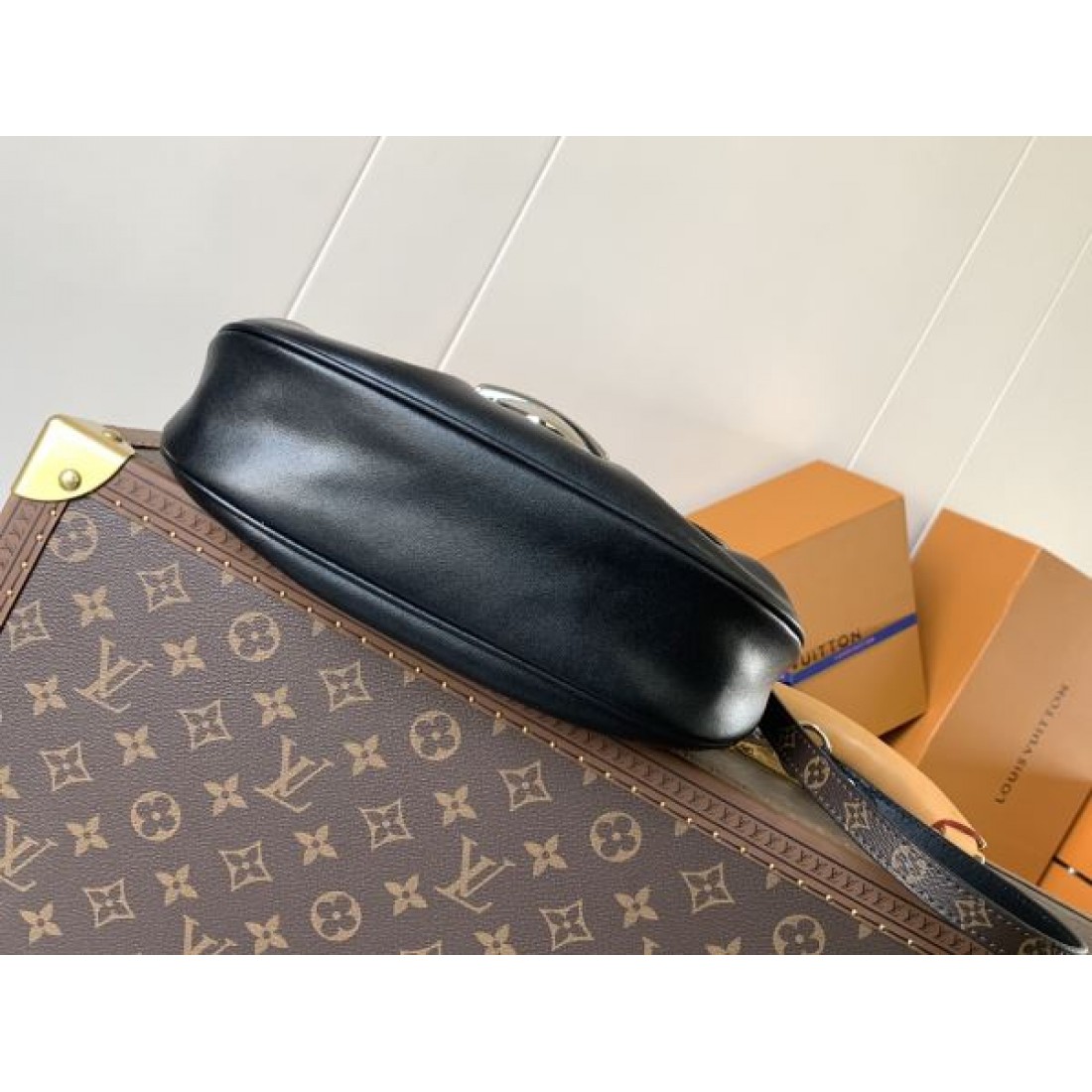 繊細 シック 重厚 ルイヴィトン LOUIS VUITTON コピー ショルダーバッグ 落ち着いた