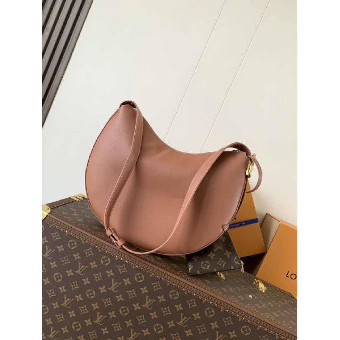 優美 洗練された しなやか ルイヴィトン LOUIS VUITTON コピー ショルダーバッグ 上質 