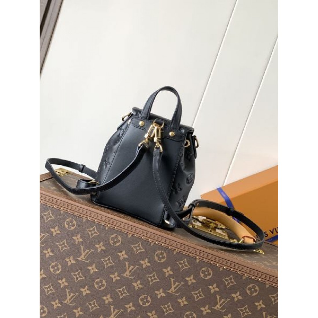 クラシック モダン ルイヴィトン LOUIS VUITTON コピー バックパック 高級感 エレガント