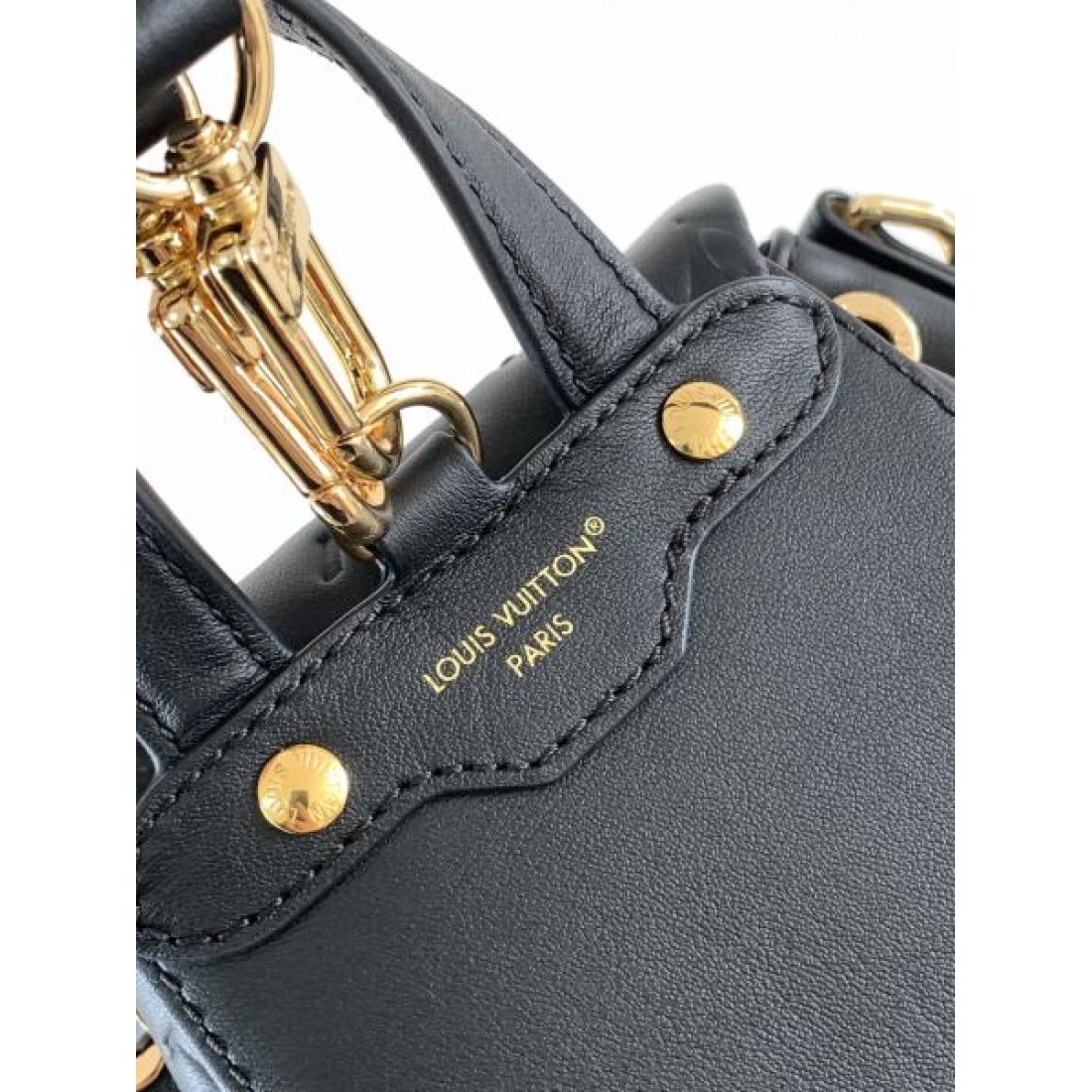 クラシック モダン ルイヴィトン LOUIS VUITTON コピー バックパック 高級感 エレガント