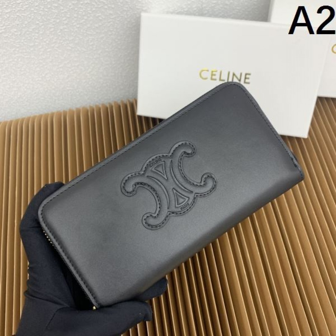  モダン ナチュラル CELINE セリーヌ コピー 長財布 優雅 クリーン