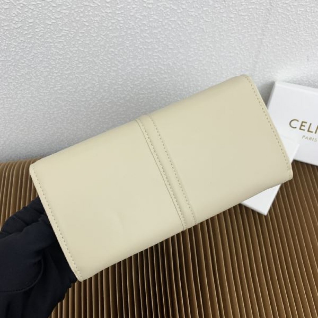 都会的 上質 CELINE セリーヌ コピー 長財布 スマート 高級感