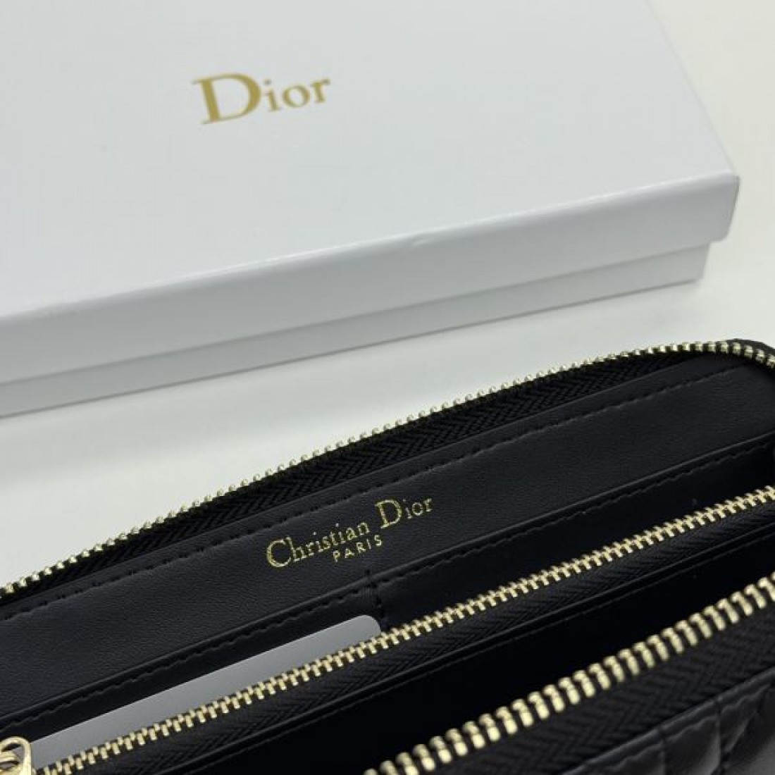 高級感 洗練 DIOR ディオール コピー 長財布 上品 エレガント