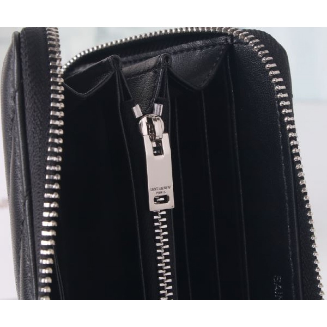 高級 モダン YSL イヴ サンローラン スーパーコピー 長財布 スタイリッシュ 上品