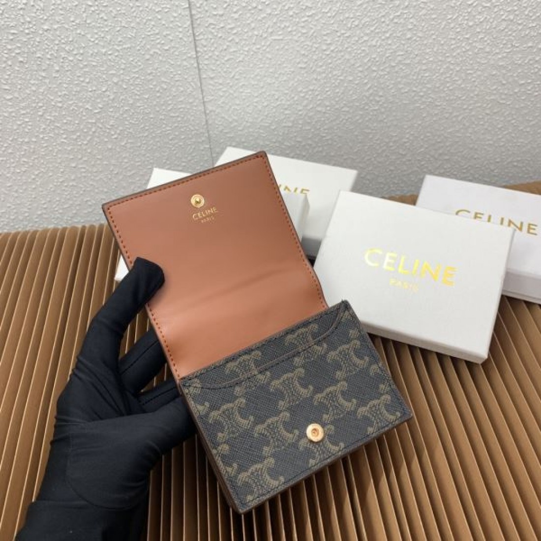  洗練 モダン CELINE セリーヌ スーパーコピー 財布 エレガント 大人風