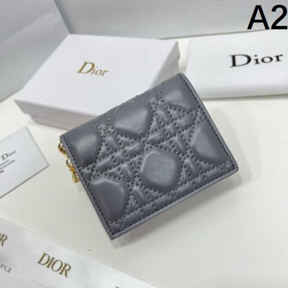  シンプル 高級 DIOR ディオール スーパーコピー 財布 洗練 上質