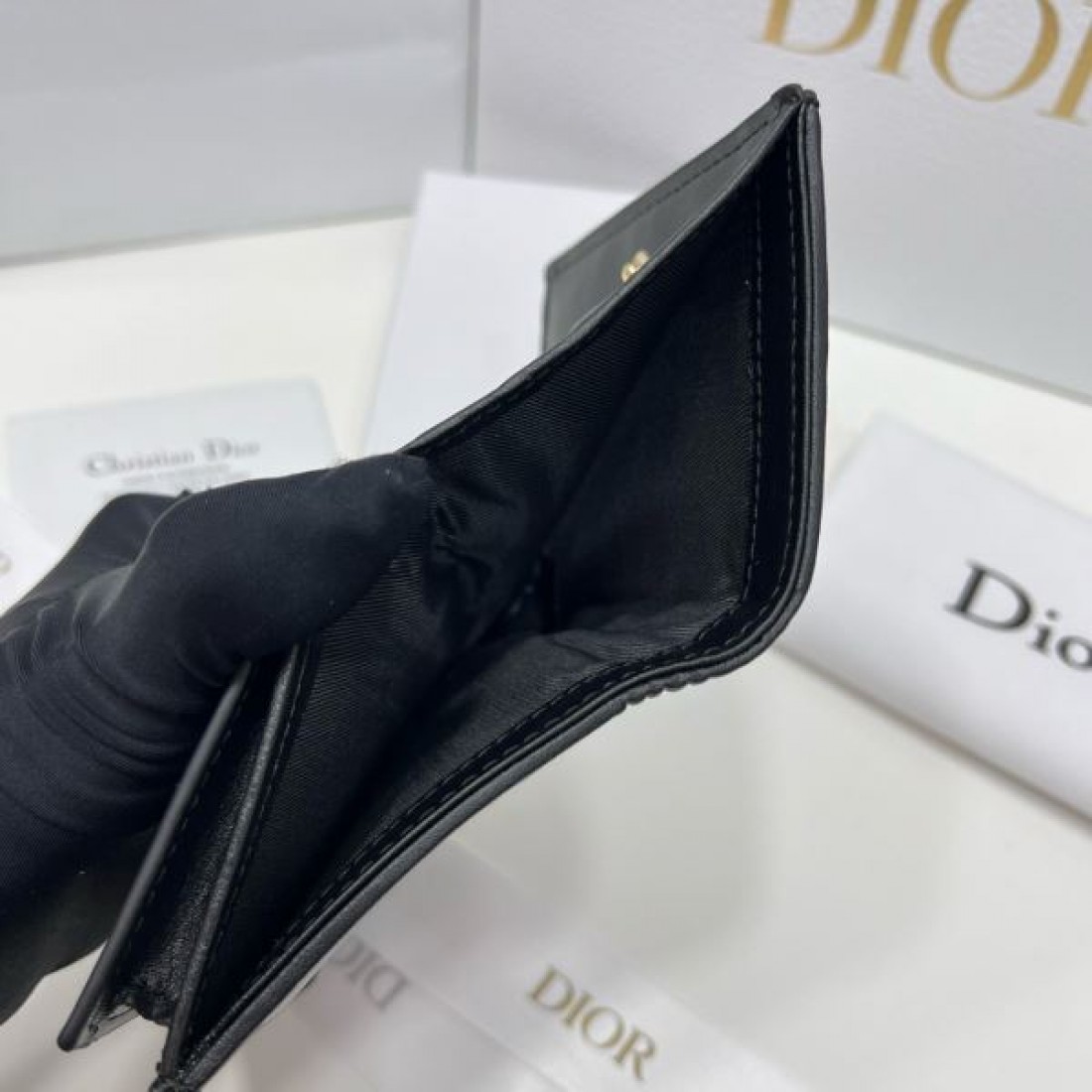  シンプル 高級 DIOR ディオール スーパーコピー 財布 洗練 上質