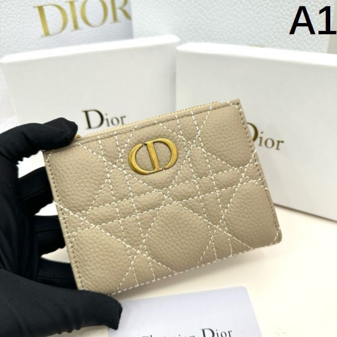ラグジュアリー 上品 DIOR ディオール スーパーコピー 財布 落ち着いた 大人風