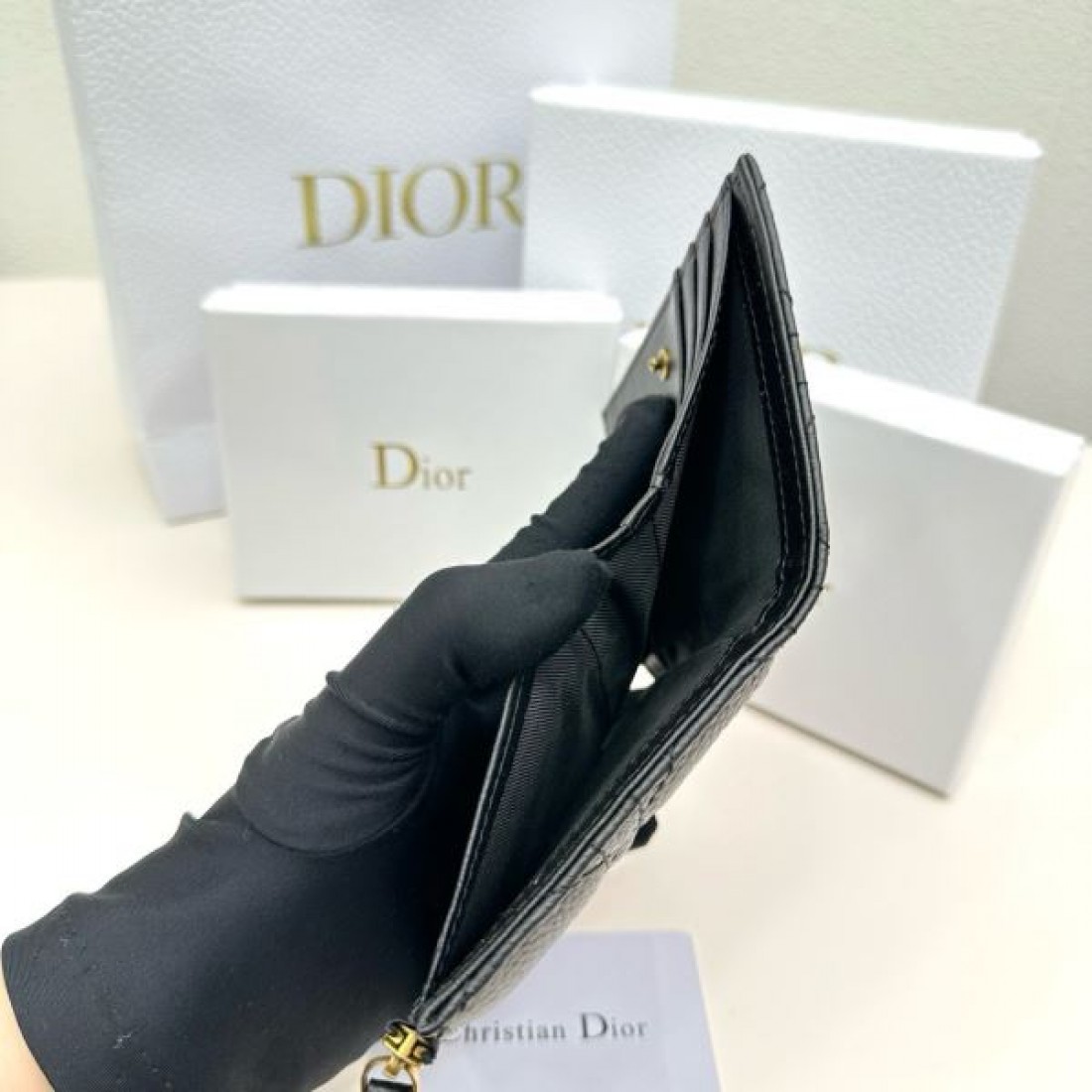  ラグジュアリー 上品 DIOR ディオール スーパーコピー 財布 落ち着いた 大人風