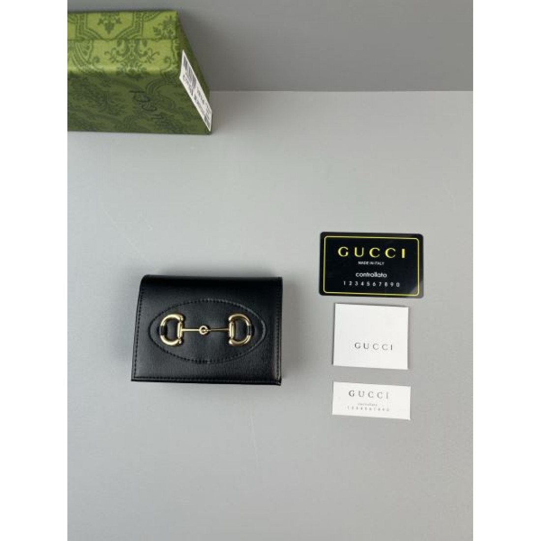 高級感 モダン GUCCI グッチスーパーコピー  財布 スタイリッシュ 上品