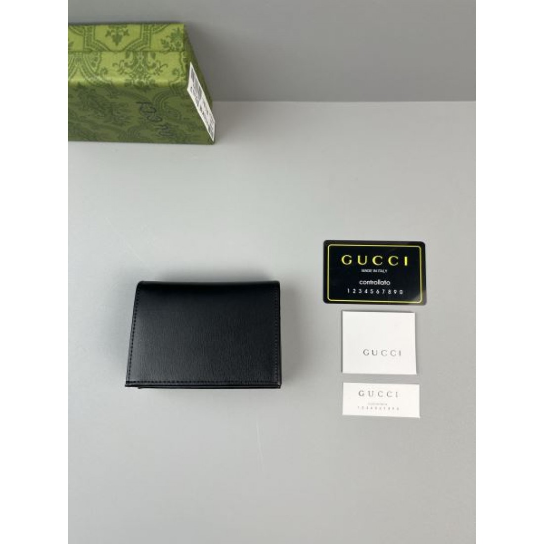 高級感 モダン GUCCI グッチスーパーコピー  財布 スタイリッシュ 上品