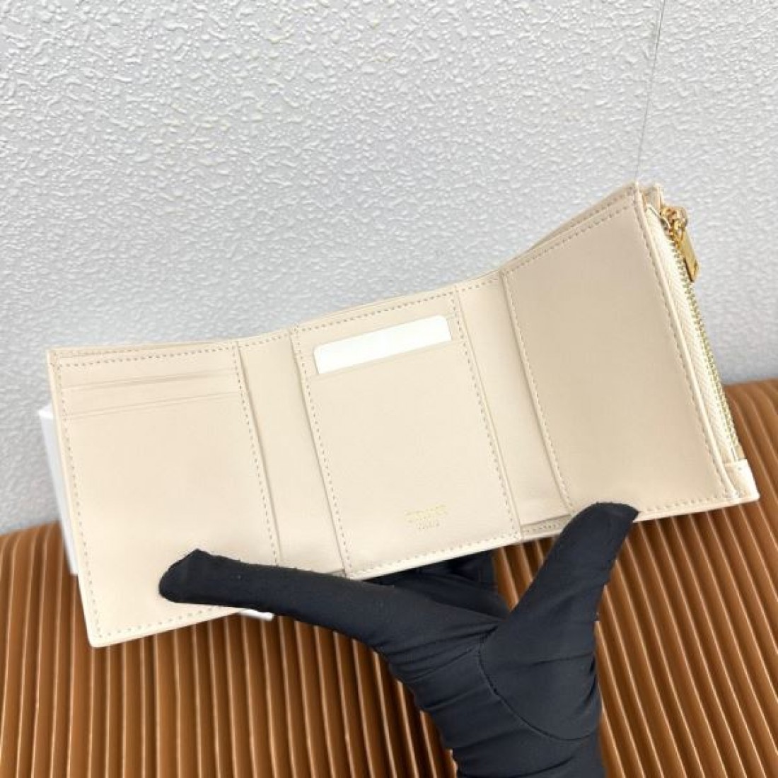 上質 洗練 CELINE セリーヌ コピー 財布 シンプル 上品