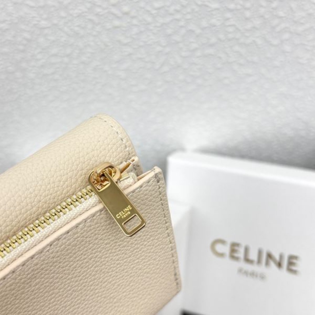 上質 洗練 CELINE セリーヌ コピー 財布 シンプル 上品