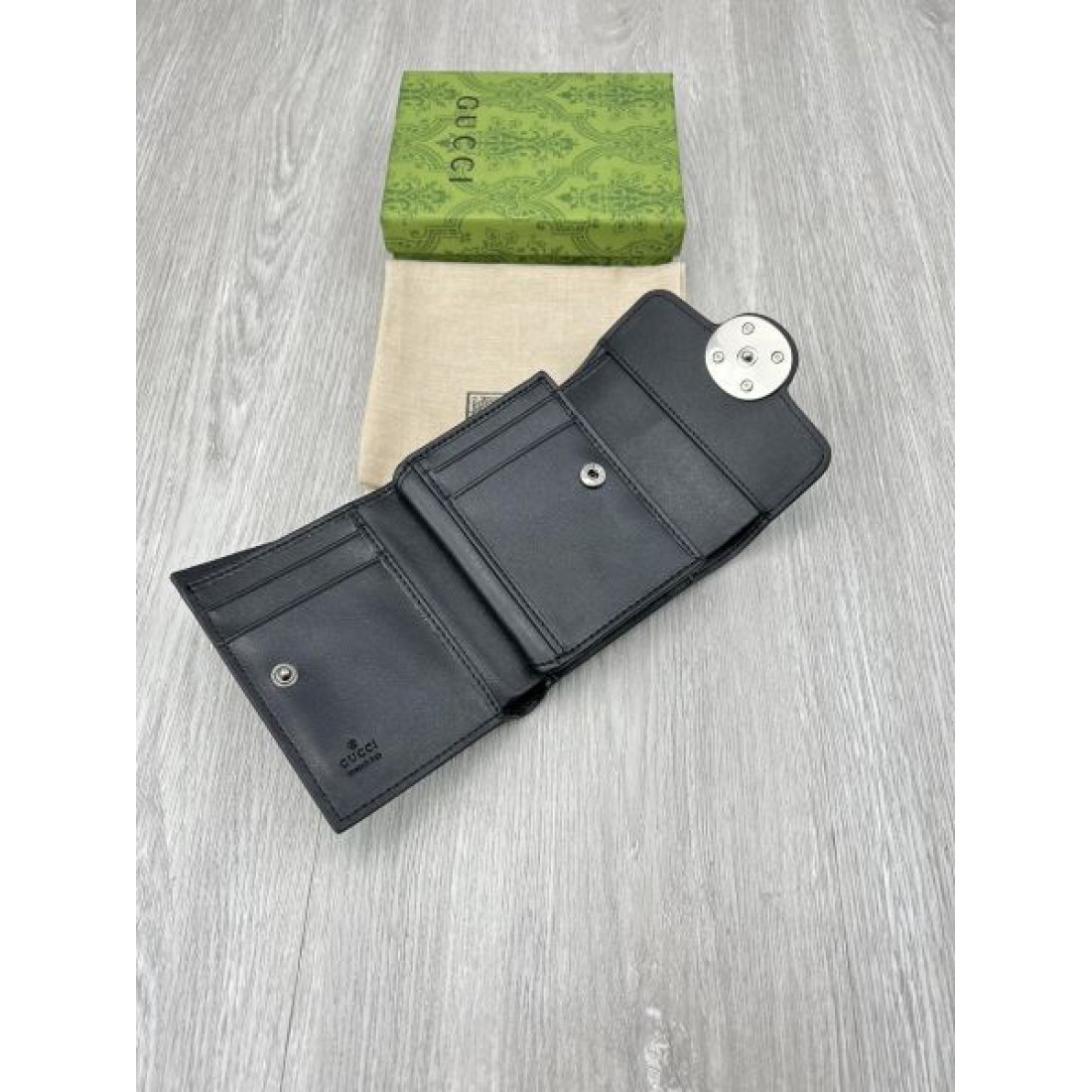 スタイリッシュ 上質 GUCCI グッチ コピー 財布 高級 クラシック