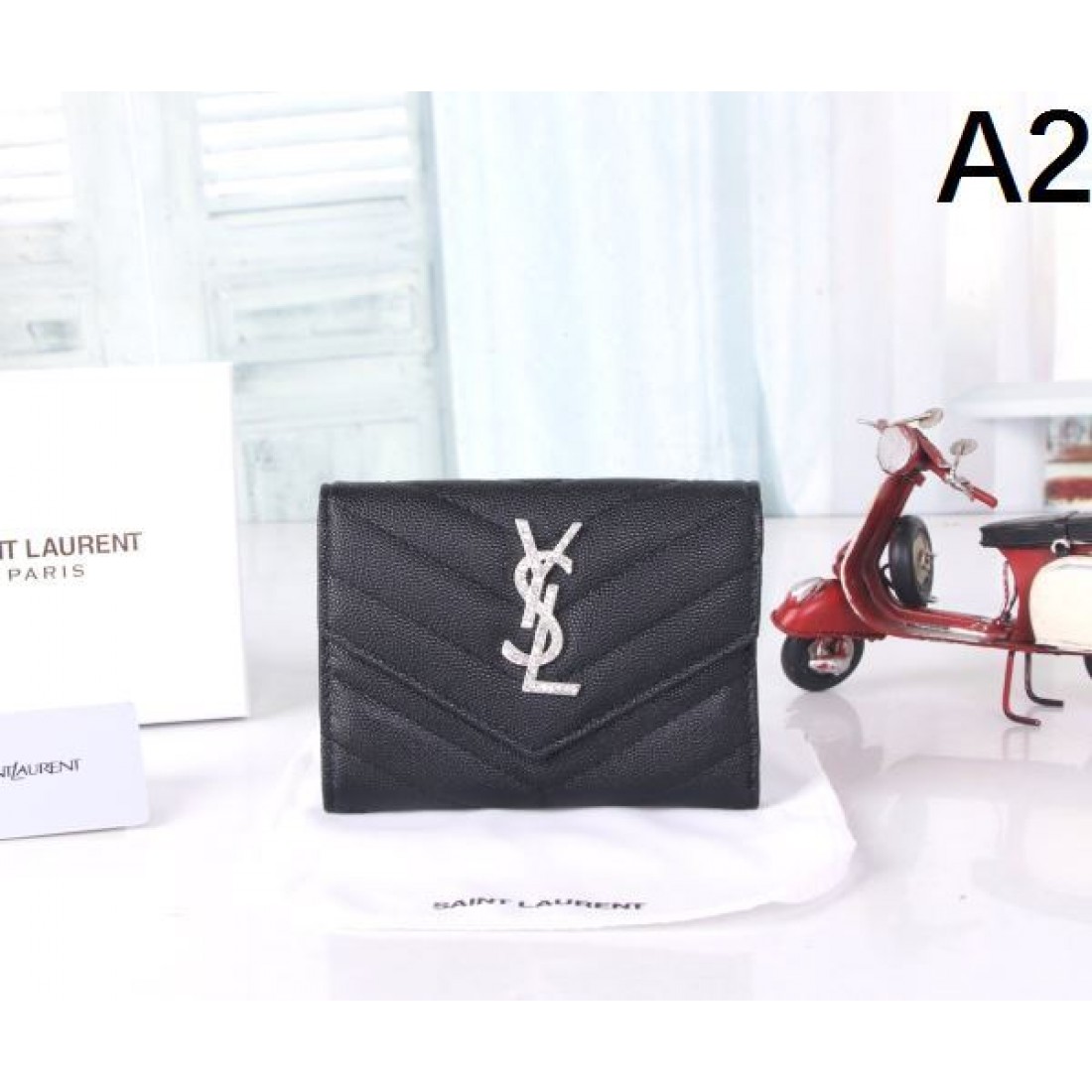 上品 高級感 YSL イヴサンローラン コピー 財布 洗練 エレガント
