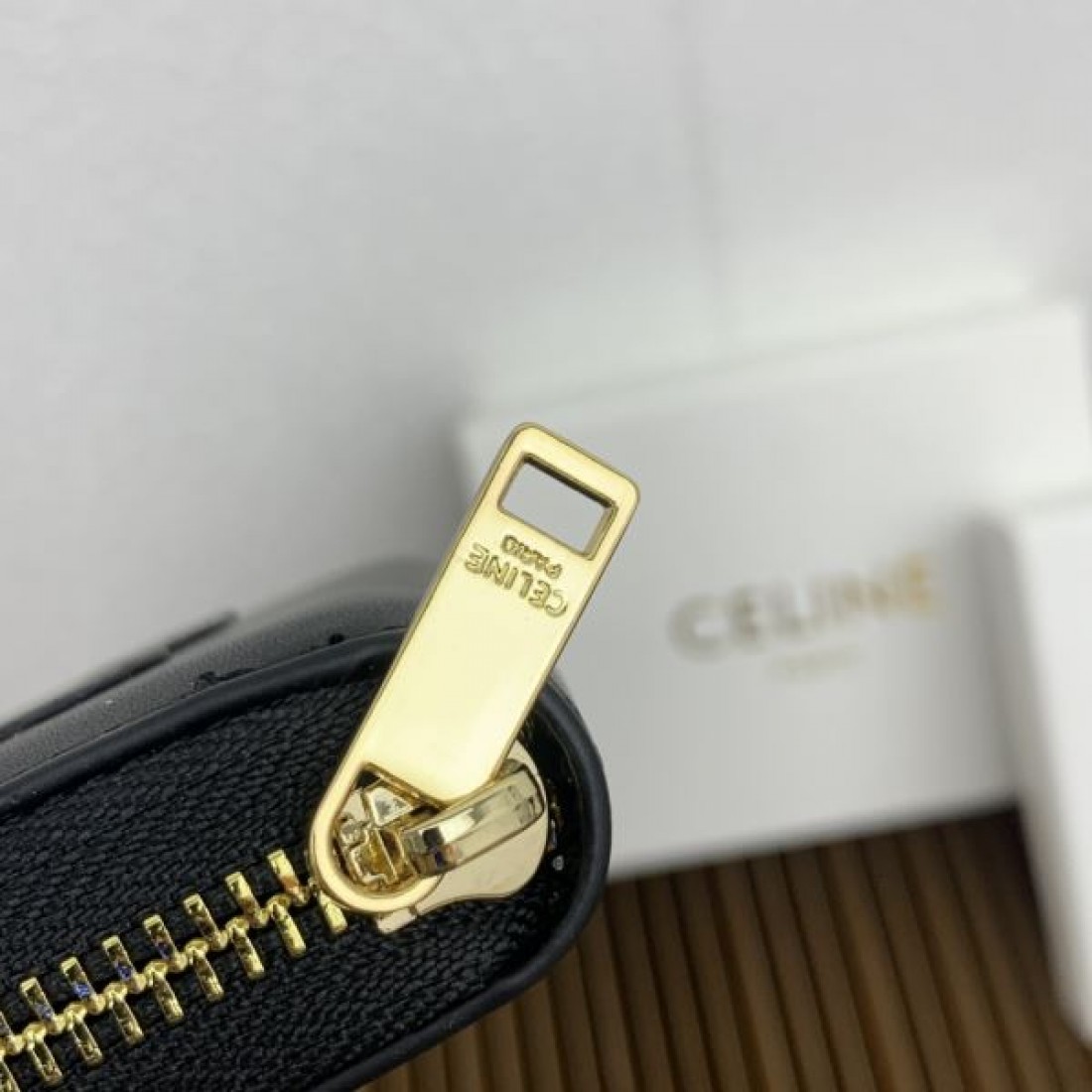 軽やか 上質 CELINE セリーヌ コピー カードケース 柔らかい スマート