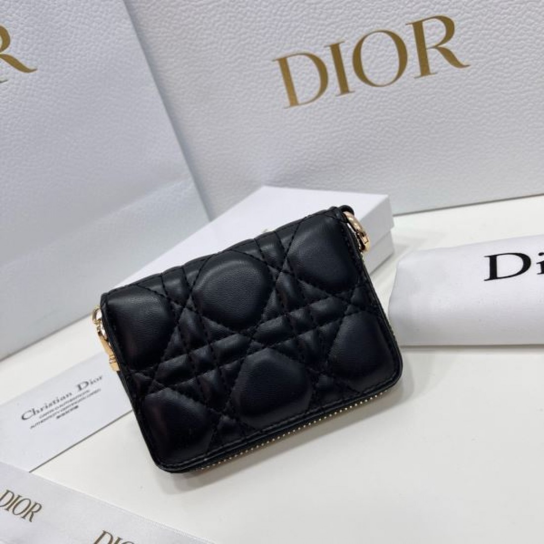 端正 高級感 DIOR ディオール コピー カードケース エレガント 上質