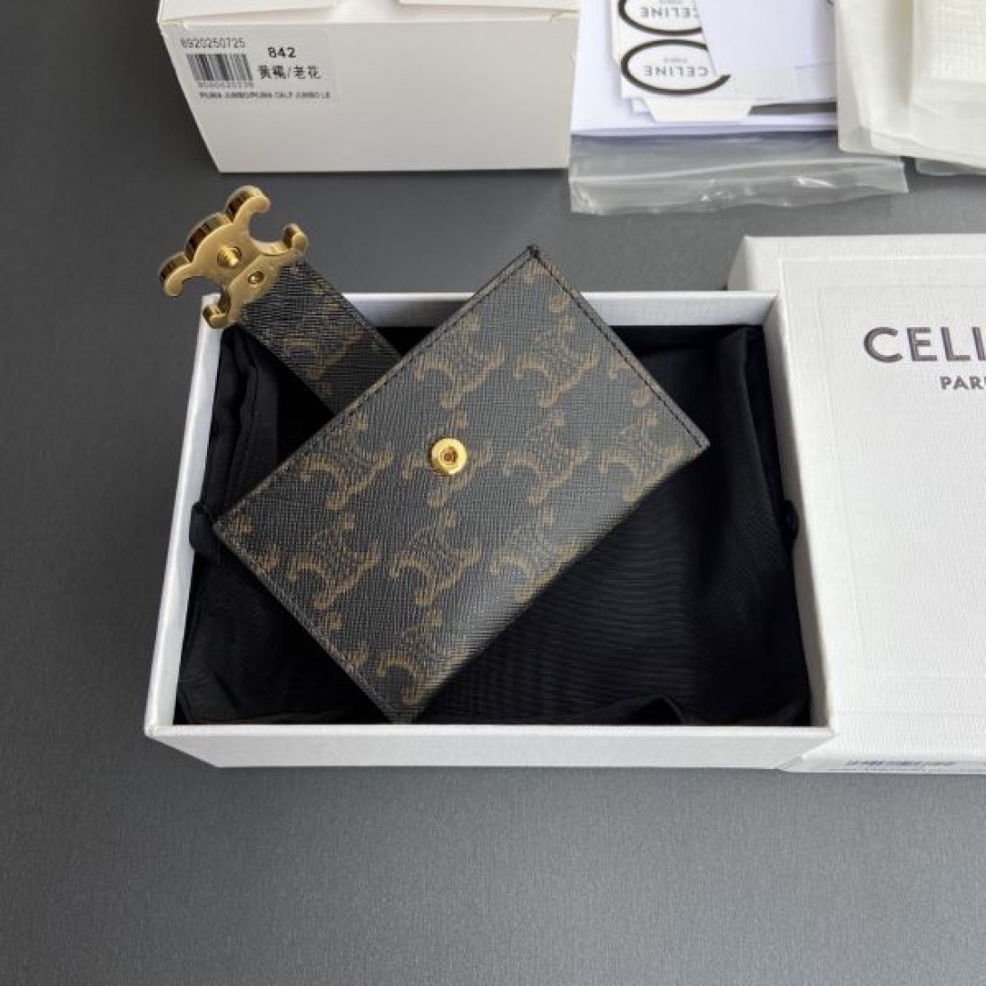 クラシック 高級 CELINE セリーヌ コピー カードケース 上品 落ち着き