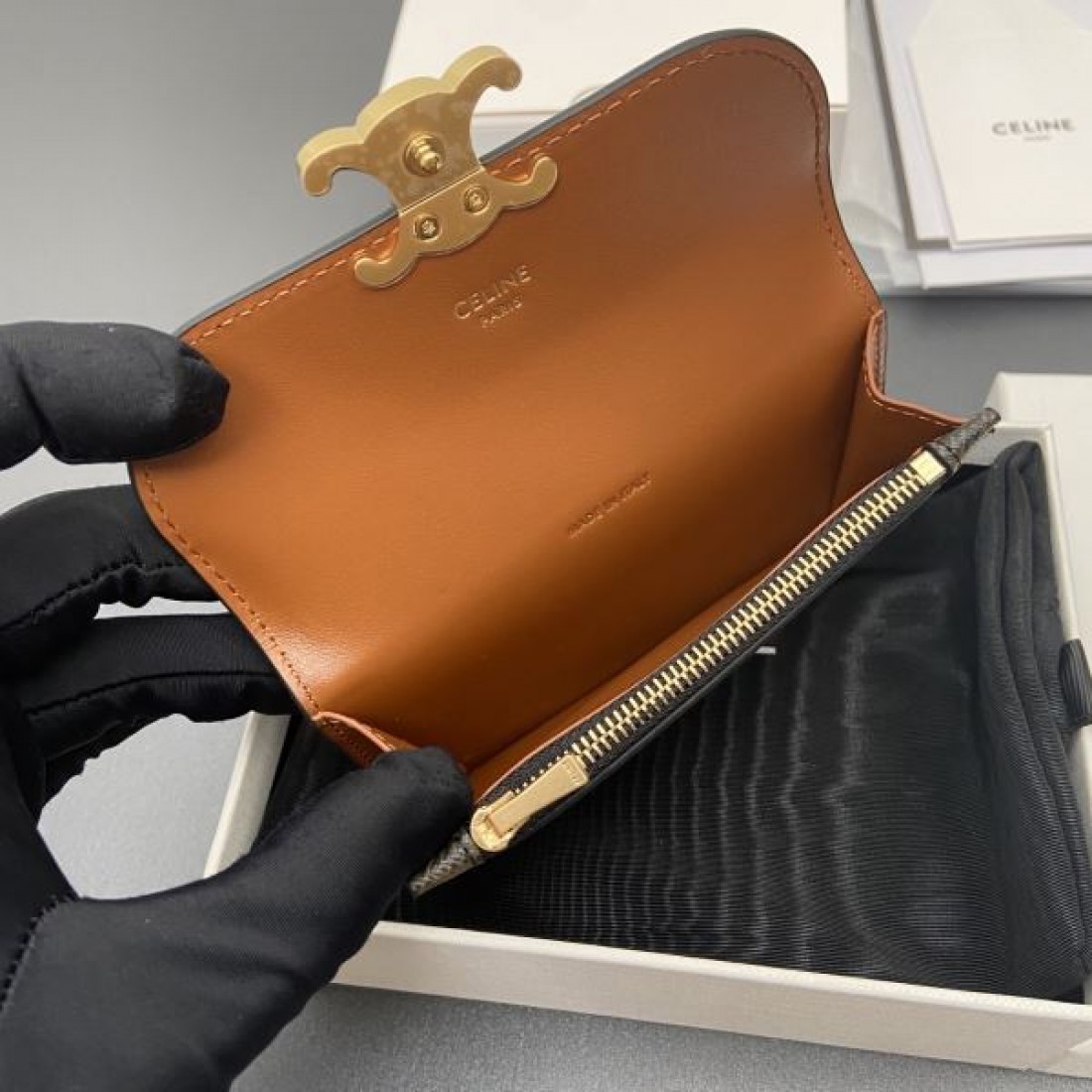 上品 洗練 CELINE セリーヌ コピー カードケース 高級感 エレガント