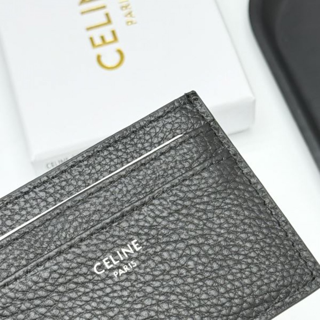 シンプル 上品 CELINE セリーヌ コピー カードケース 端正な 洗練
