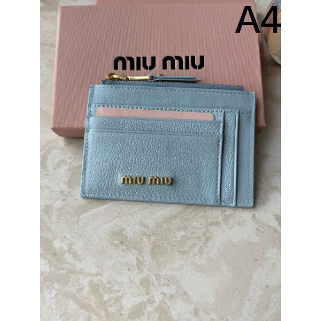 キュート 上質 MIU MIU ミュウミュウ コピー カードケース フェミニン モダン