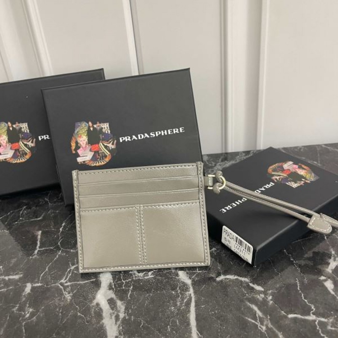 クラシック 高級 PRADA プラダ コピー カードケース 上質 エレガント