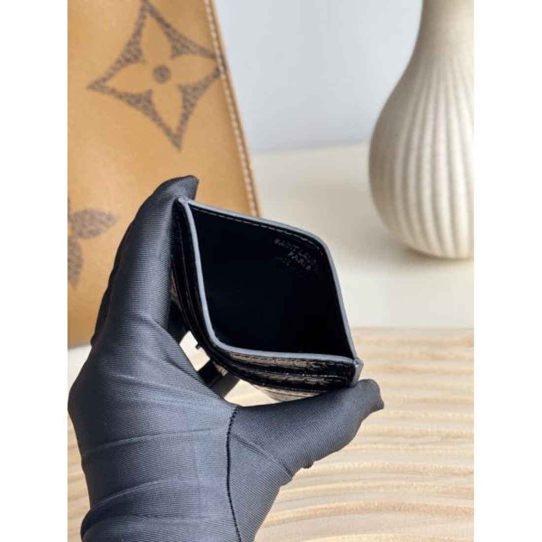 上品 エレガント YSL イヴ サンローラン コピー カードケース 高級感 洗練