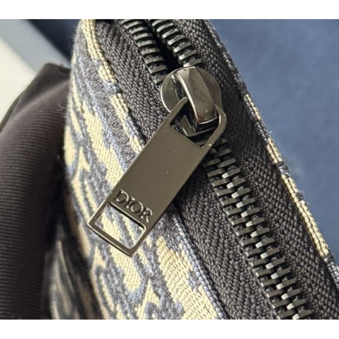 オブリークラウンドファスナー長財布 ジャカードデザイン DIOR ディオール コピー 長財布 収納力充実 エレガントウォレット 人気モデル