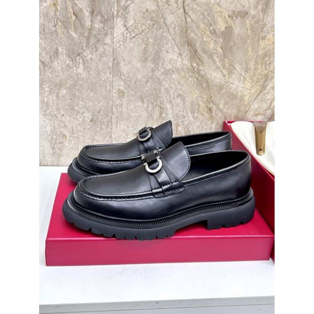 ガンチーニディテール クラシック メンズシューズ Salvatore Ferragamo サルヴァトーレフェラガモ コピー ローファー