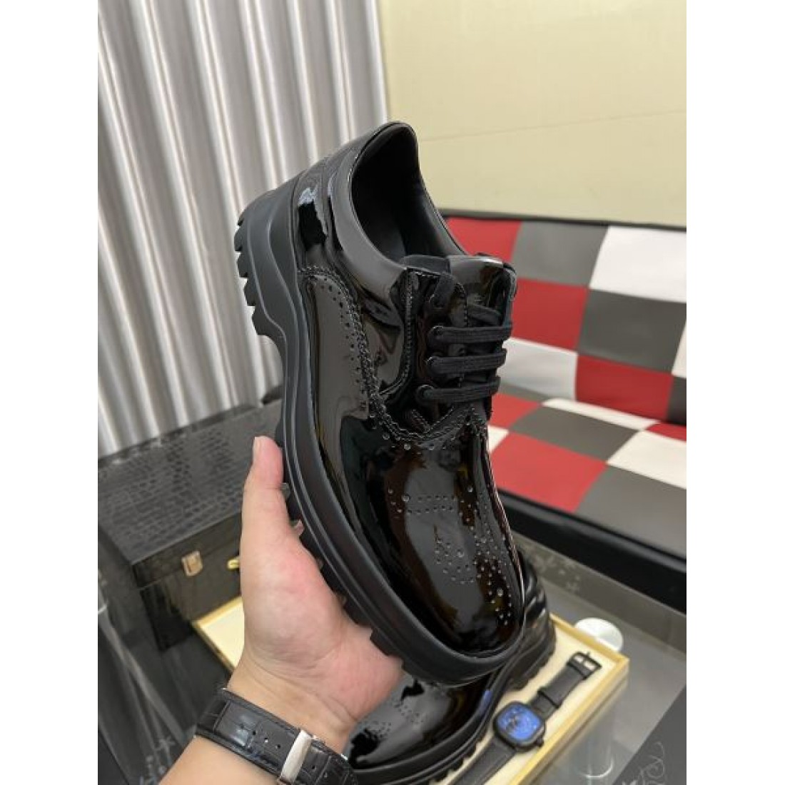 ウィングチップ レースアップ ボリュームソール Salvatore Ferragamo サルヴァトーレフェラガモ コピー ビジネスシューズ