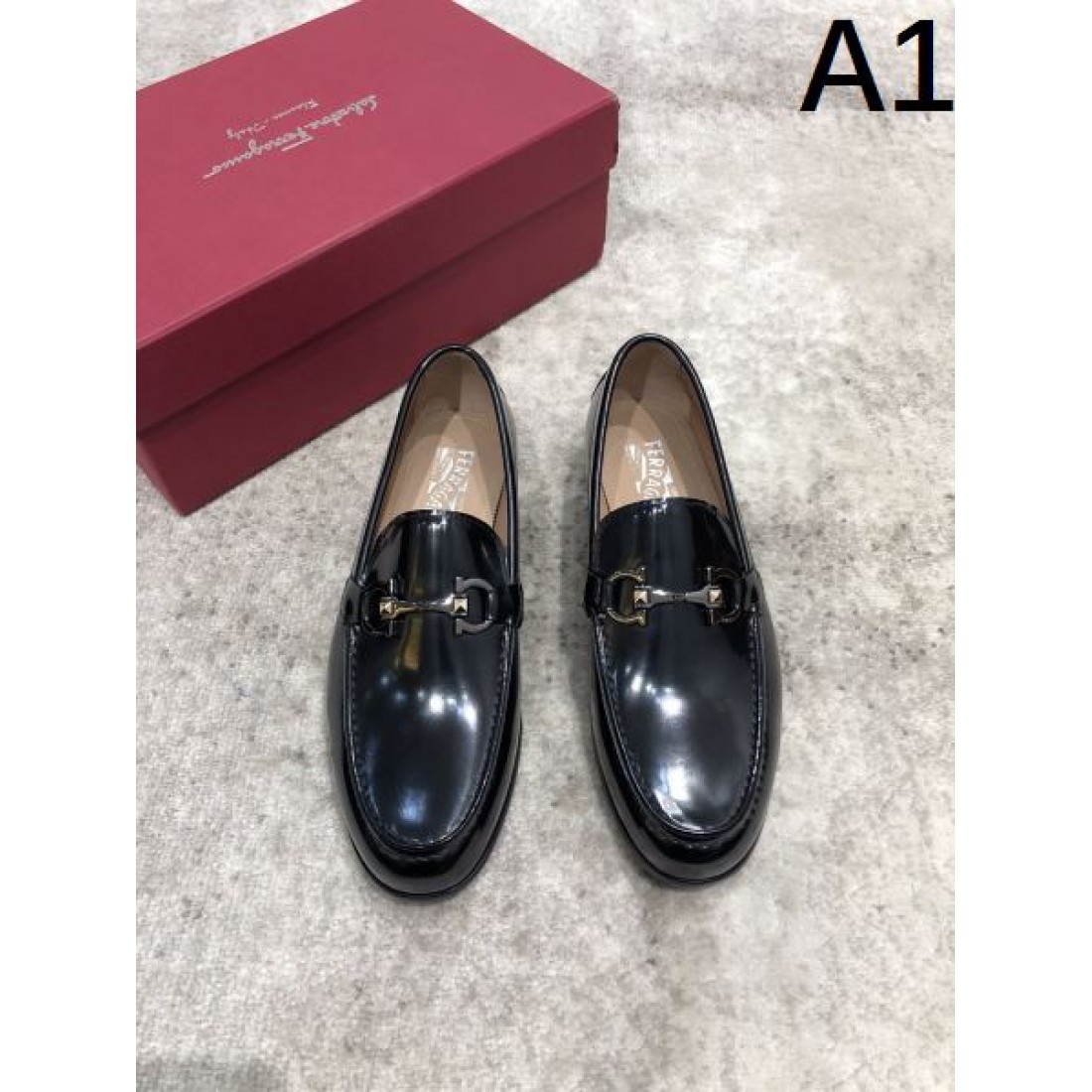 ビットローファー エナメル調 ドレススタイル スリップオン Salvatore Ferragamo サルヴァトーレフェラガモ コピー シューズ