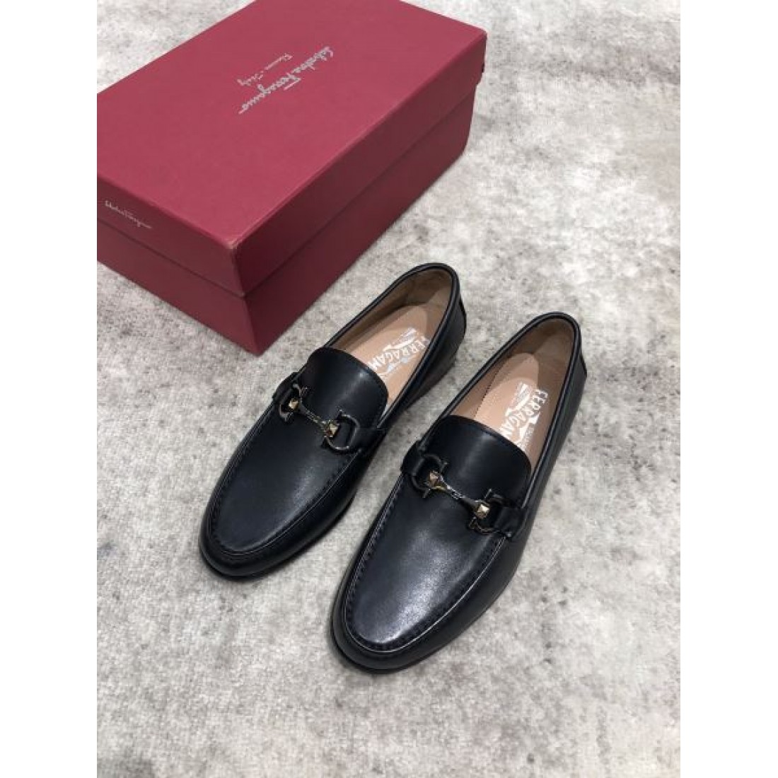 ビットローファー エナメル調 ドレススタイル スリップオン Salvatore Ferragamo サルヴァトーレフェラガモ コピー シューズ