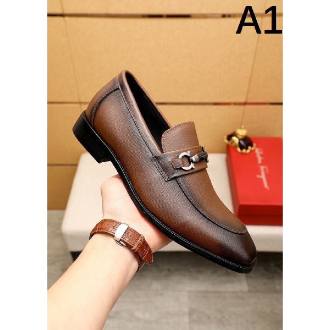 ホースビットモチーフ ローファー スリッポン Salvatore Ferragamo サルヴァトーレフェラガモ コピー ビジネスシューズ