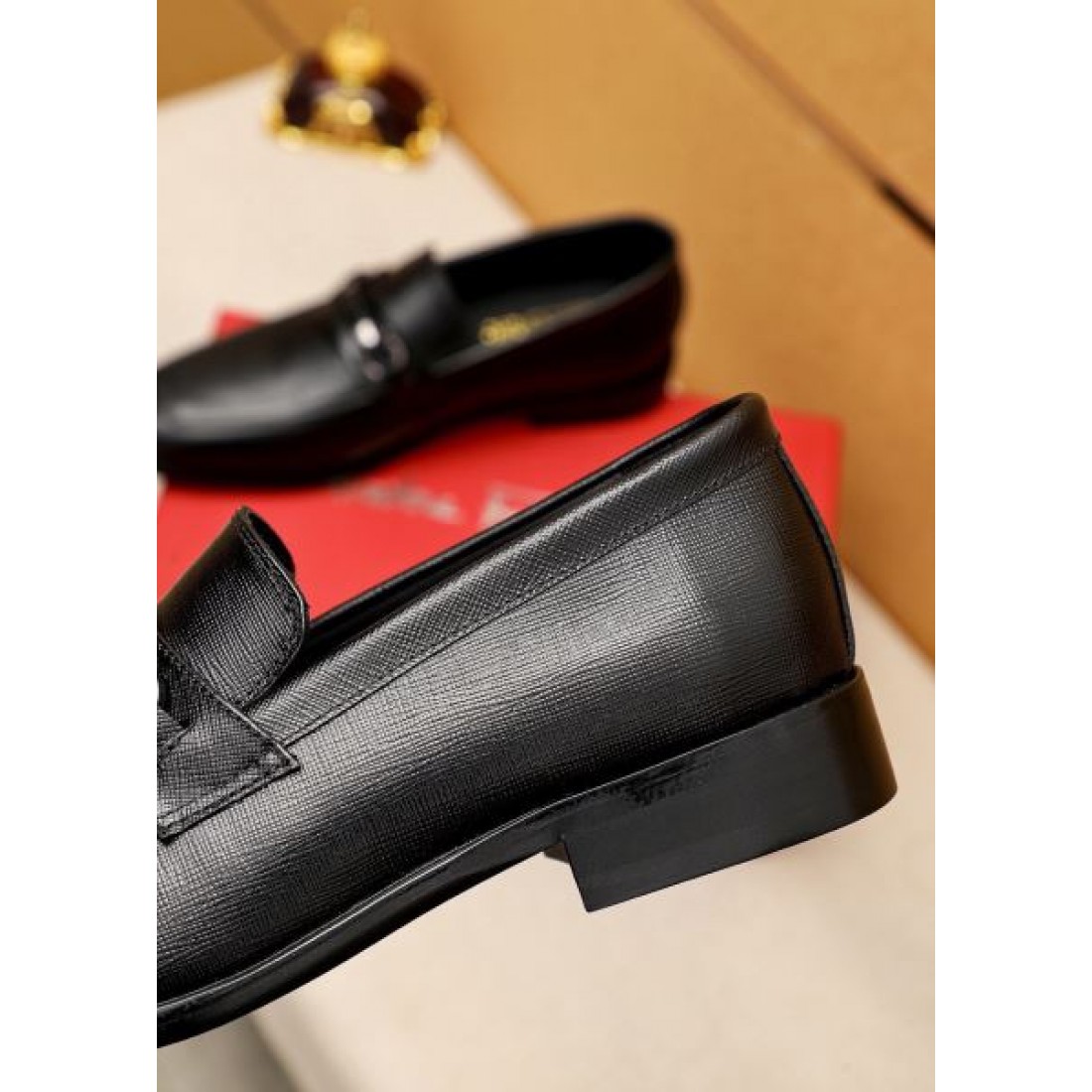 ホースビットモチーフ ローファー スリッポン Salvatore Ferragamo サルヴァトーレフェラガモ コピー ビジネスシューズ