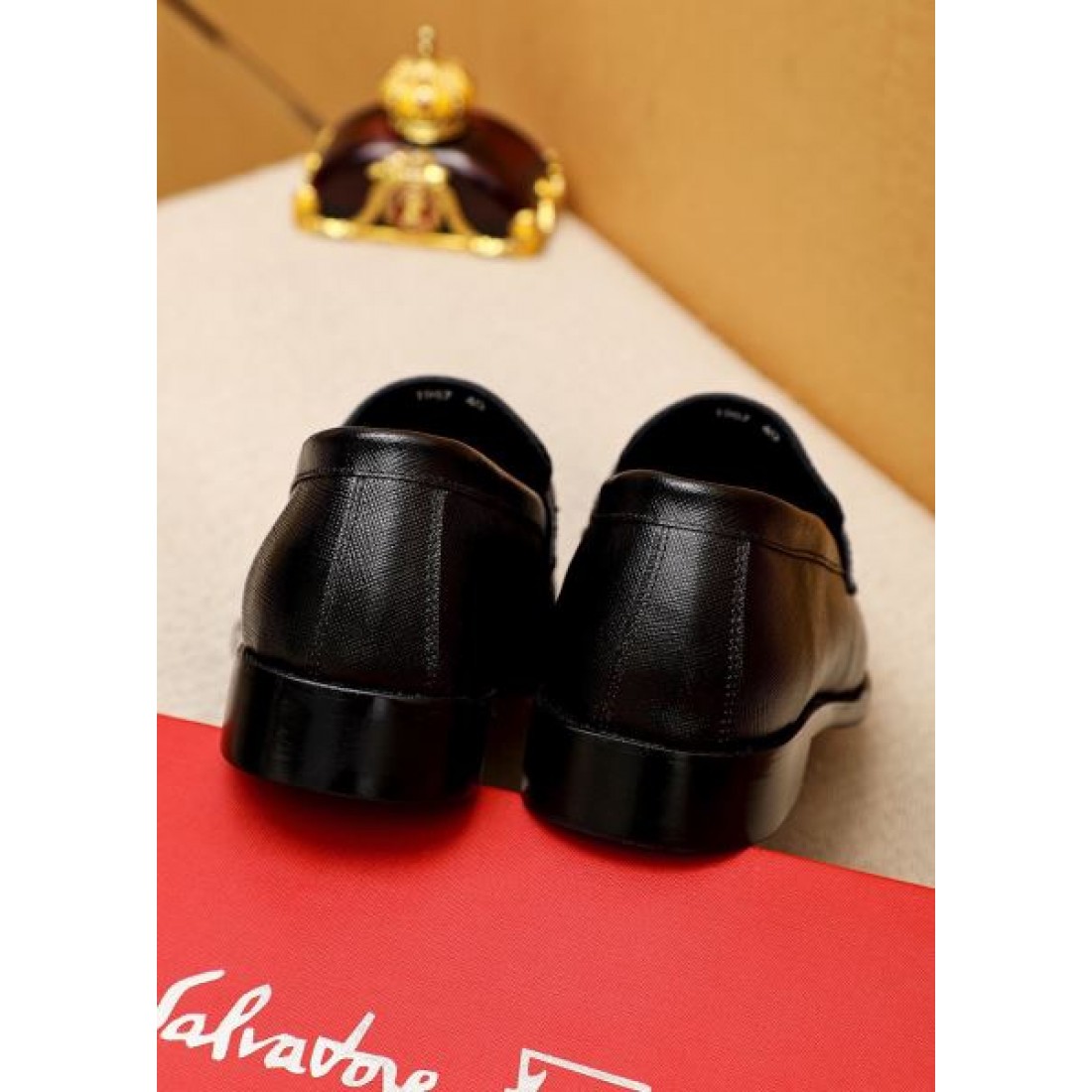 ホースビットモチーフ ローファー スリッポン Salvatore Ferragamo サルヴァトーレフェラガモ コピー ビジネスシューズ