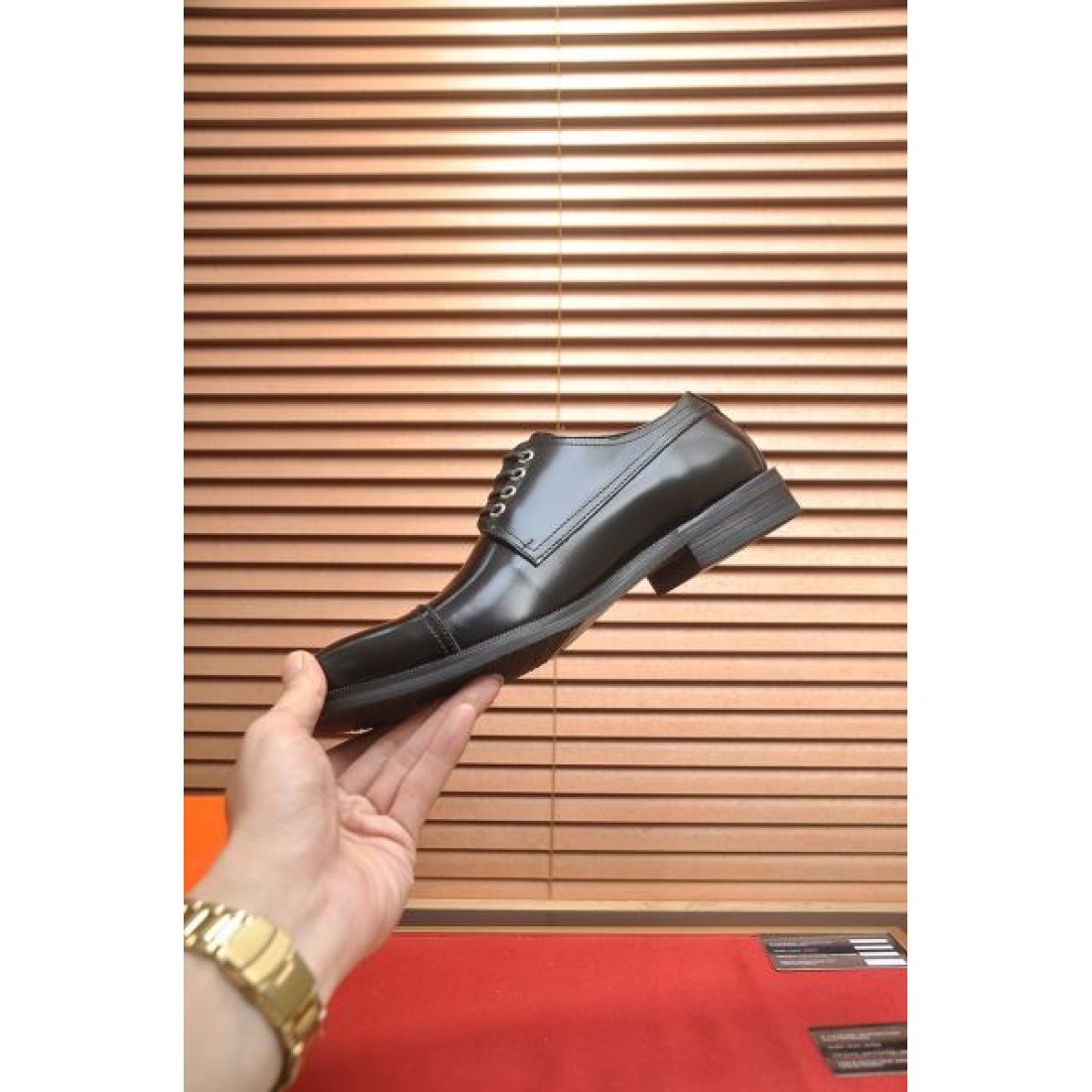 キャップトゥダービーシューズ グラデーション仕上げ HERMÈS エルメス コピー ダービーシューズ クラシック紳士靴 洗練フォルム 上質スタイル