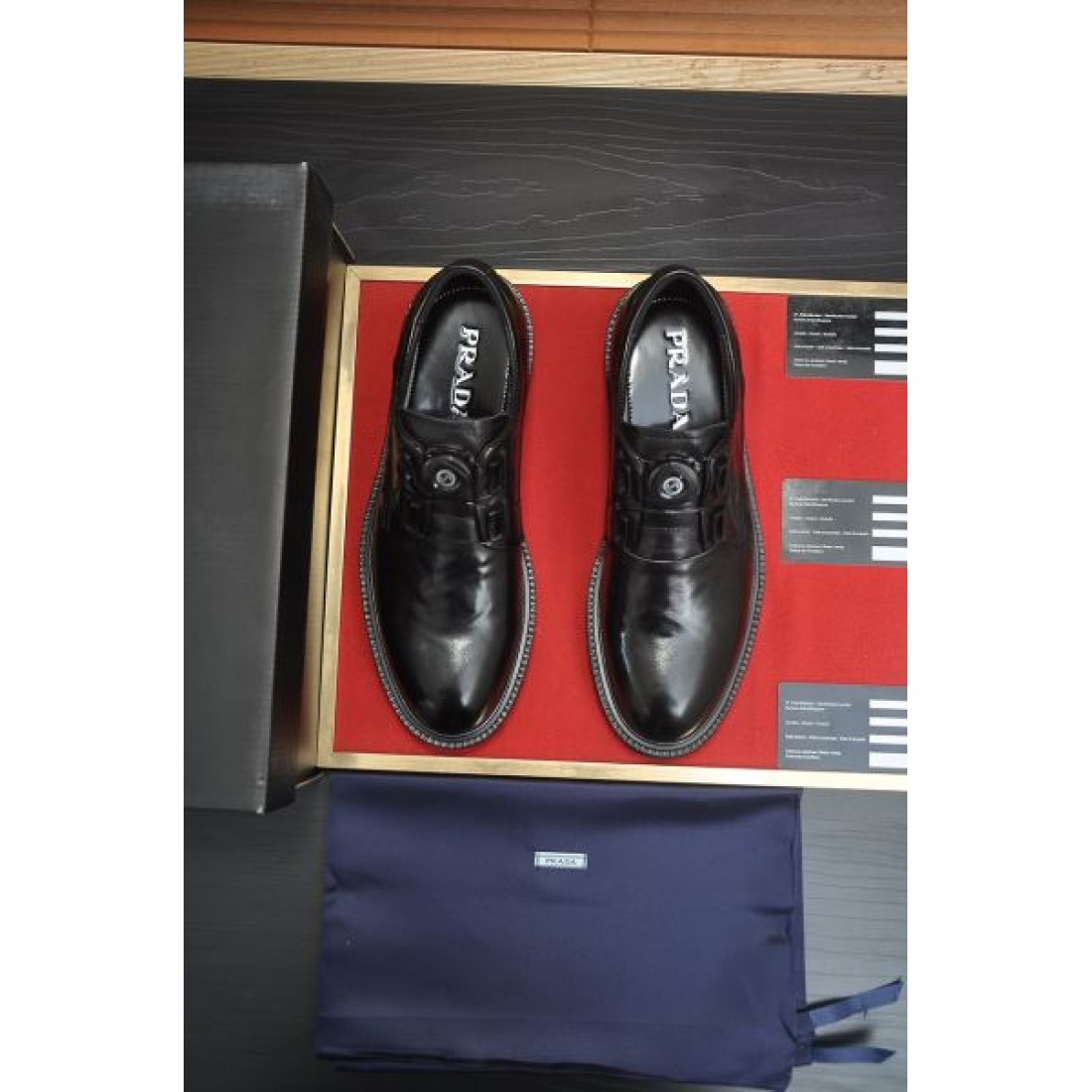 メンズ レザー グラデーションレザー ロゴプレート付き Prada プラダ コピー シューズ フォーマルカジュアル