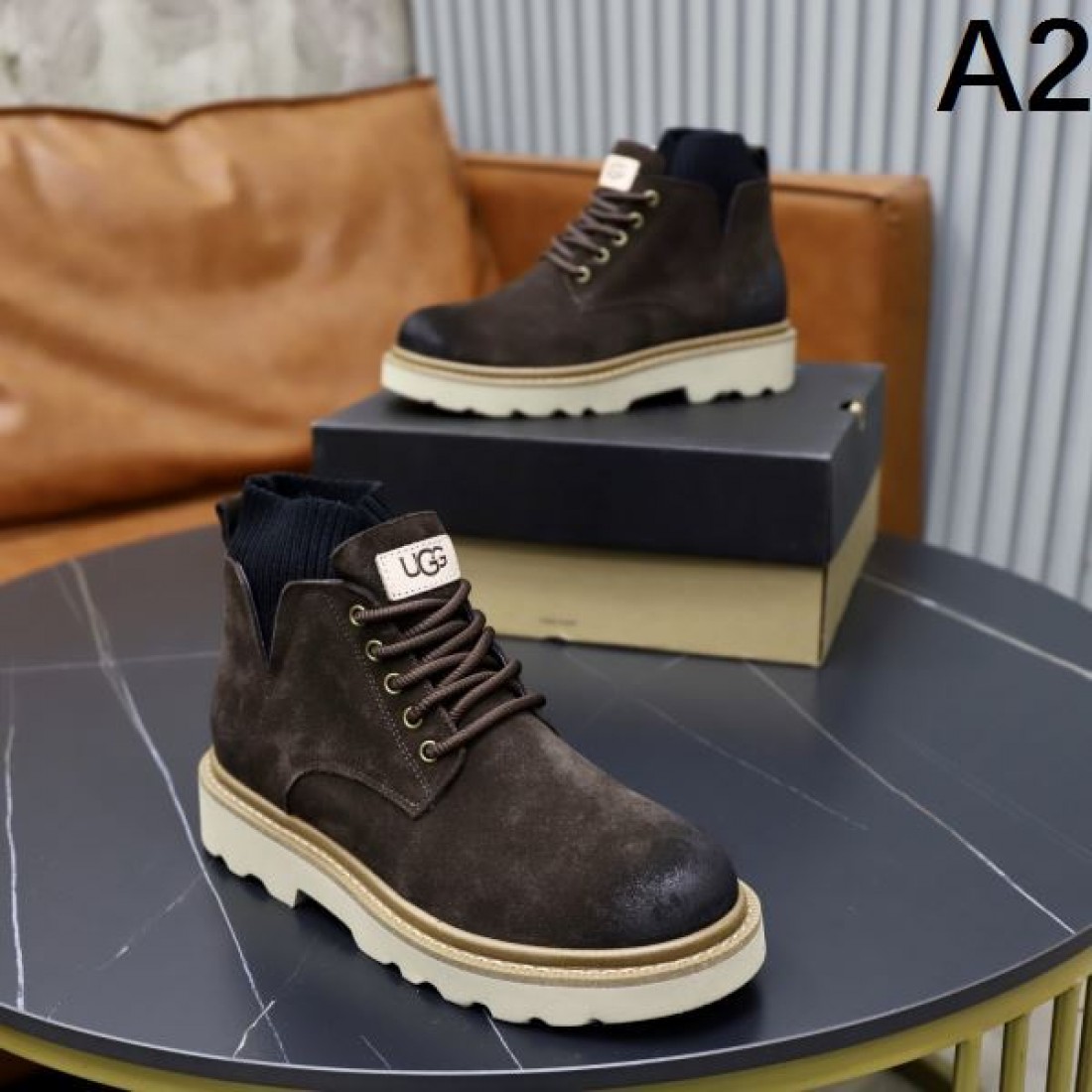UGG アグ コピー ワークブーツ キャメルブラウン スエード素材 厚底ラバーソール レースアップデザイン 防滑仕様 秋冬アウトドア