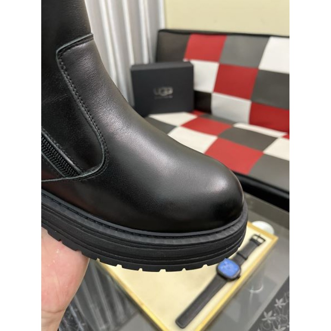 カジュアル 実用 UGG アグ コピー ワークブーツ ブラック配色 厚底設計 グリップ力強いラバーソール 足首フィット構造 耐久性優秀 秋冬定番