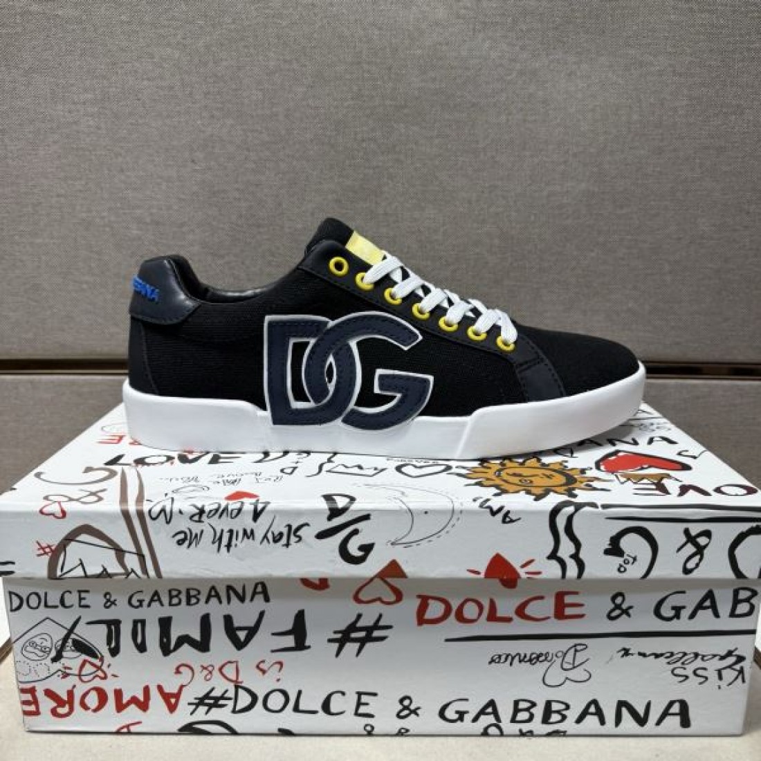 ロゴ ブラック×ホワイト レースアップ アイコニックデザイン Dolce&Gabbana ドルチェ＆ガッバーナ コピー スニーカー