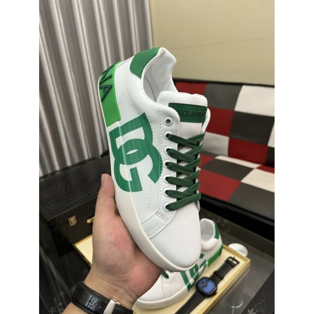 大胆 イタリアン モード DOLCE&GABBANA ドルチェ＆ガッバーナ コピー カジュアルシューズ 