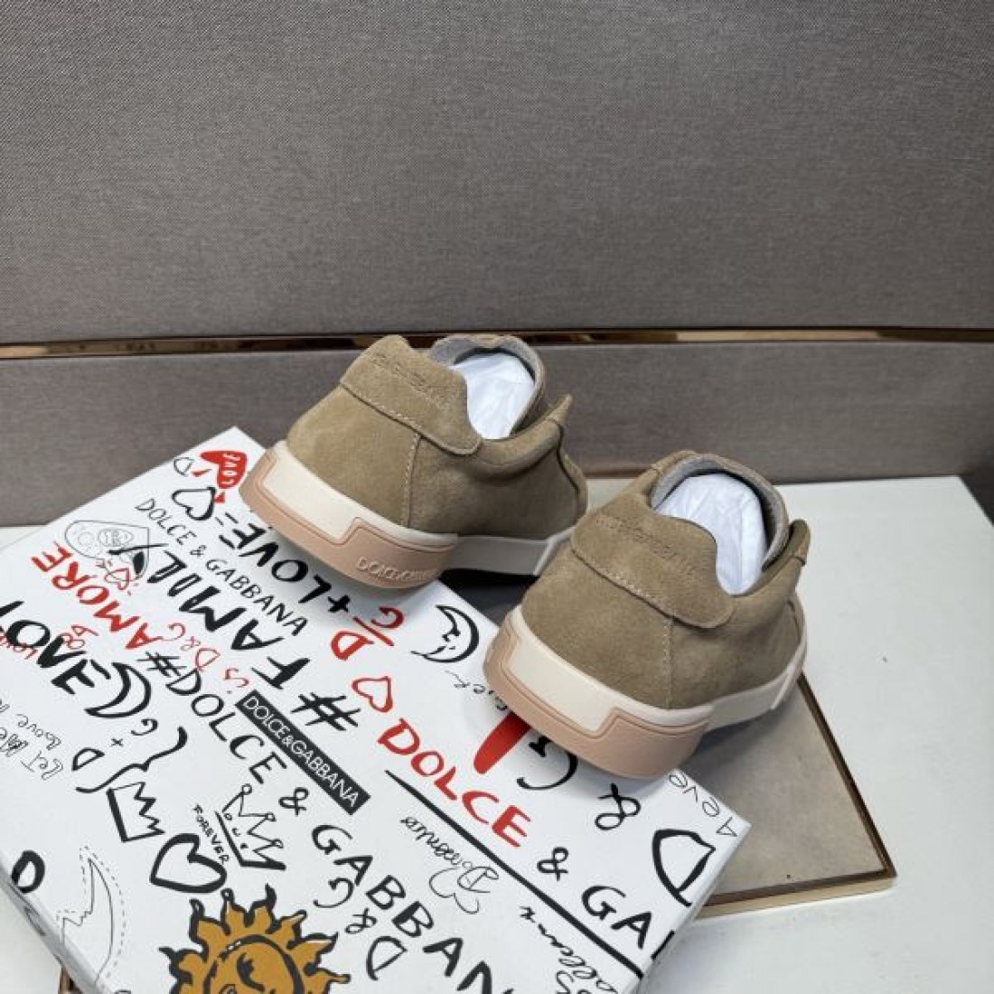 華やか セクシー 個性派 DOLCE&GABBANA ドルチェ＆ガッバーナ コピー カジュアルシューズ