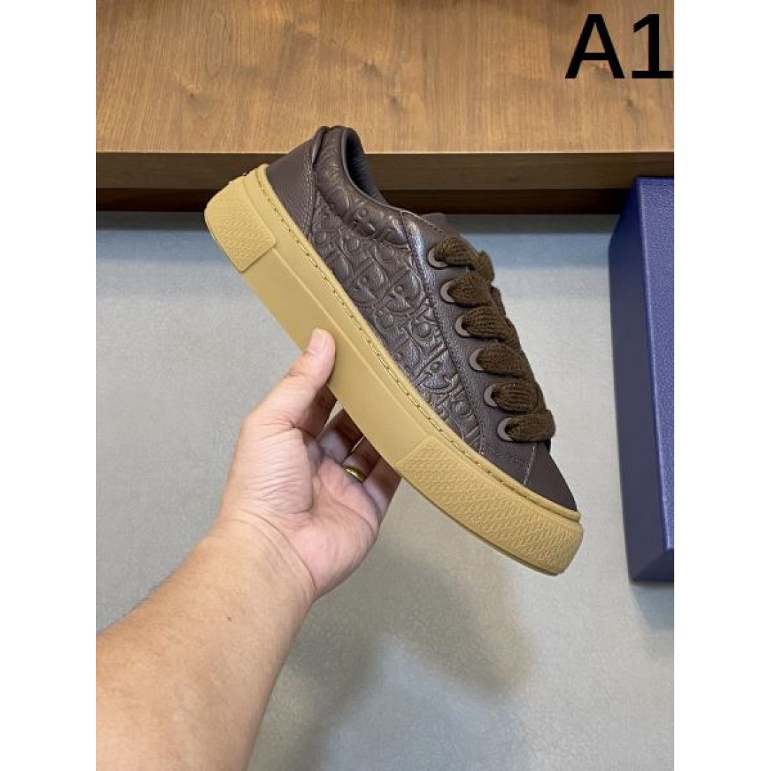 繊細 デザイン性 高級 DIOR ディオール コピー カジュアルシューズ 完成度 上質