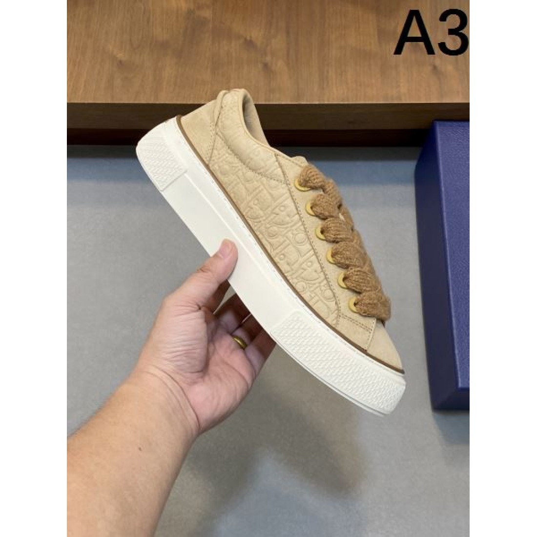 繊細 デザイン性 高級 DIOR ディオール コピー カジュアルシューズ 完成度 上質 