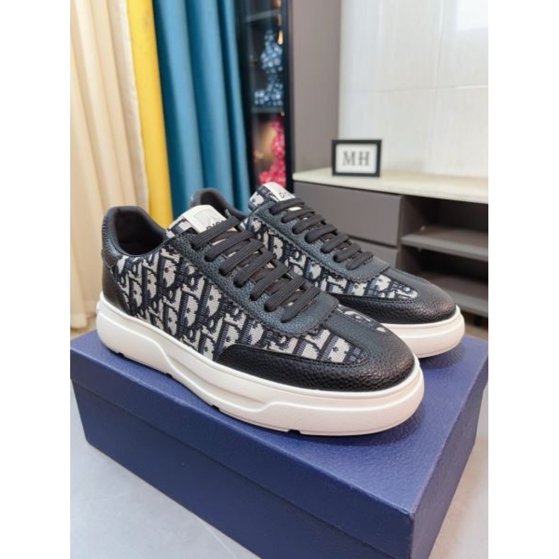 都会的 ミニマル 高評価 DIOR ディオール コピー カジュアルシューズ 洗練 安心感 