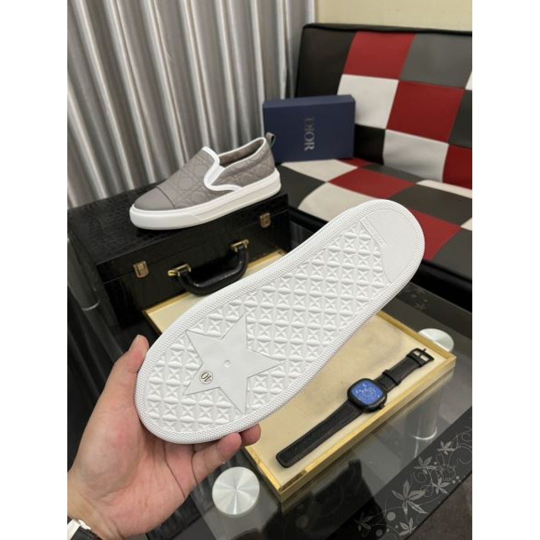 優雅 クラシカル 気品 DIOR ディオール コピー カジュアルシューズ 高級感