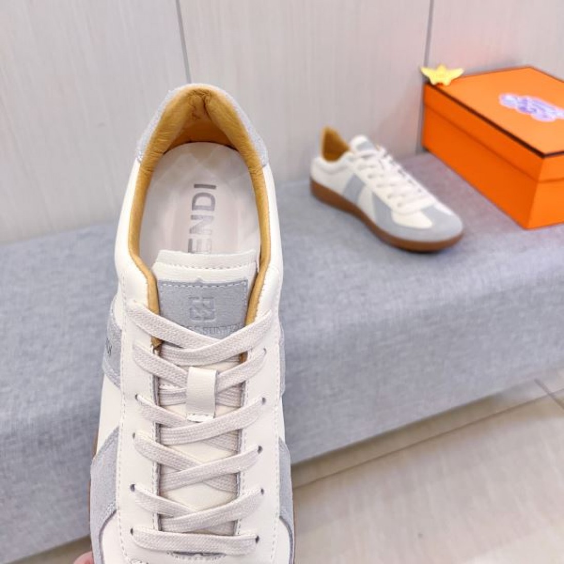 モダン 都会的 上質 FENDI フェンディ コピー カジュアルシューズ スタイリッシュ