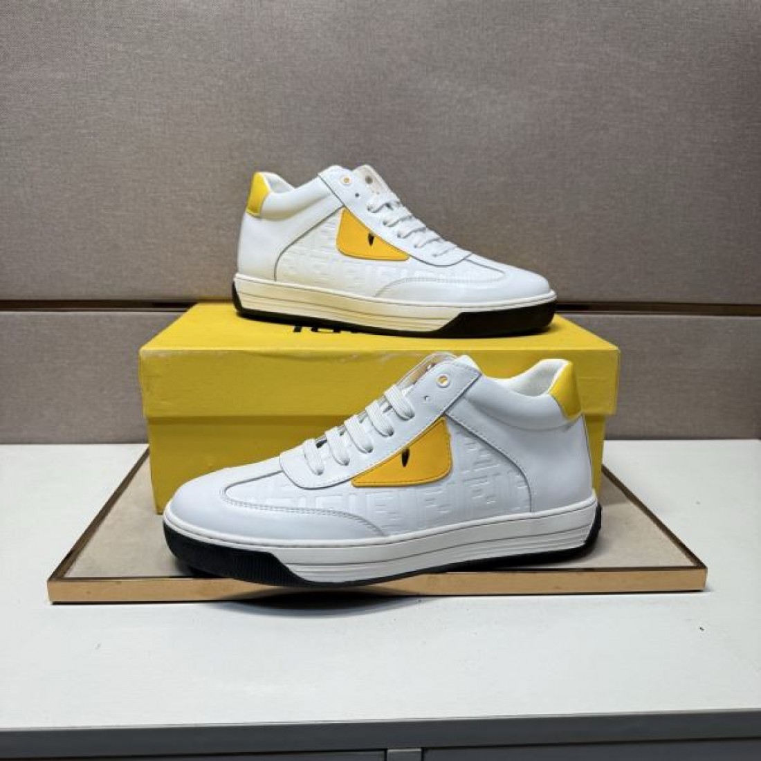 高級感 上品 洗練 FENDI フェンディ コピー カジュアルシューズ 定番 おしゃれ